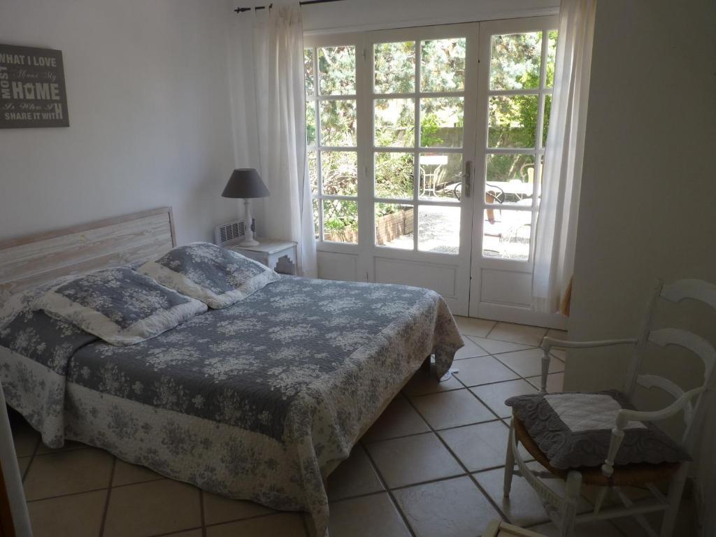 Chambres D'Hotes Saint Veredeme Pujaut Dış mekan fotoğraf