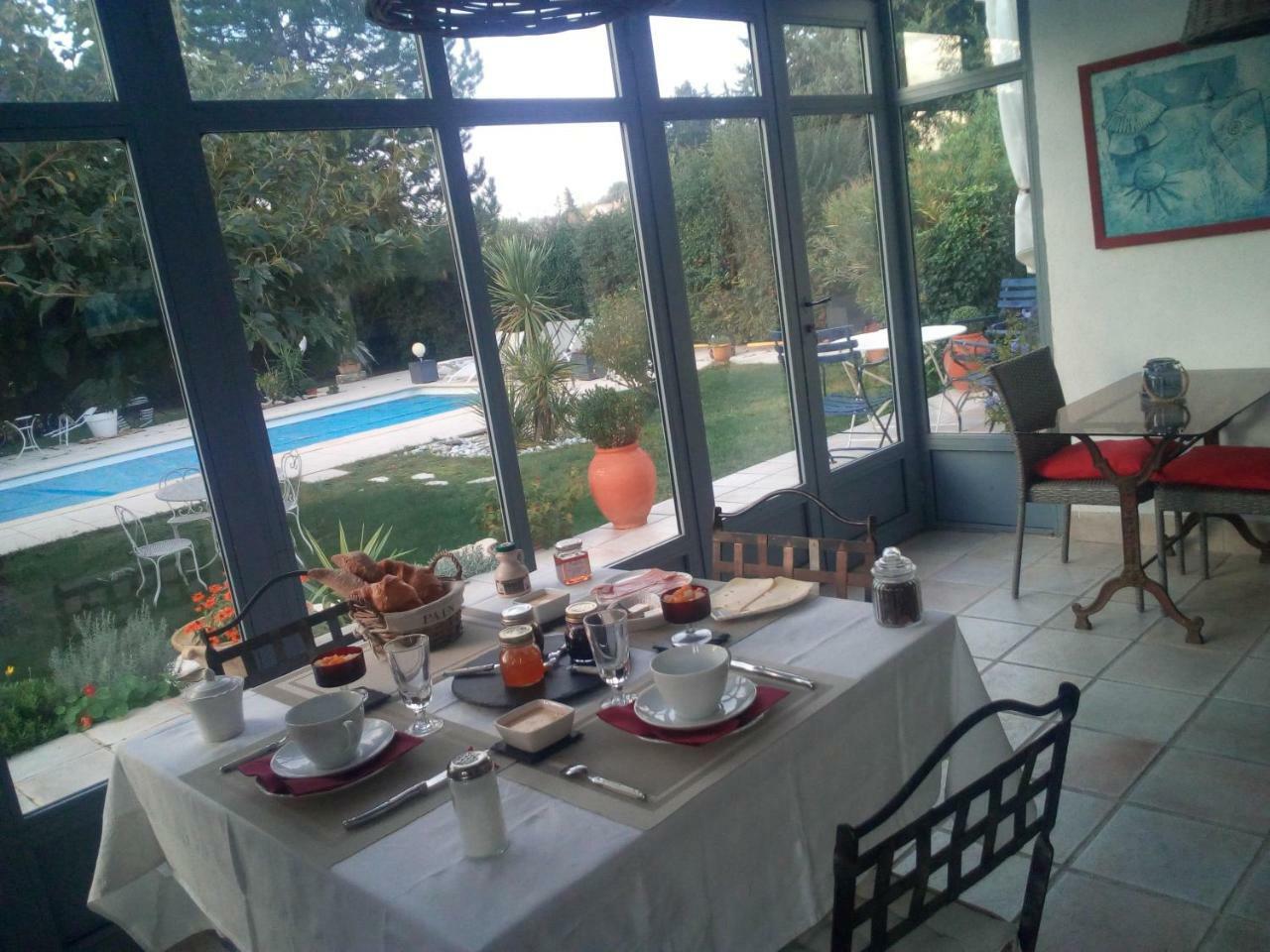 Chambres D'Hotes Saint Veredeme Pujaut Dış mekan fotoğraf