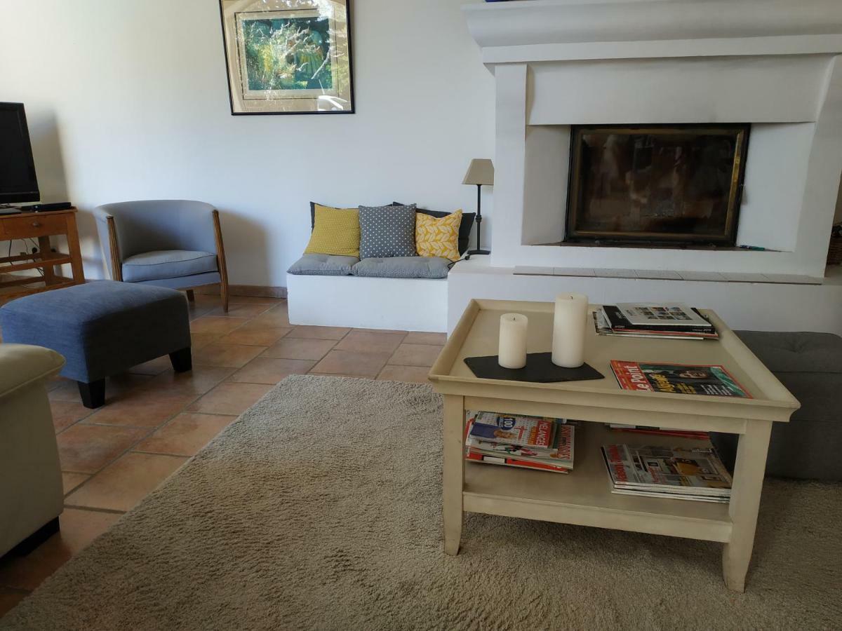 Chambres D'Hotes Saint Veredeme Pujaut Dış mekan fotoğraf